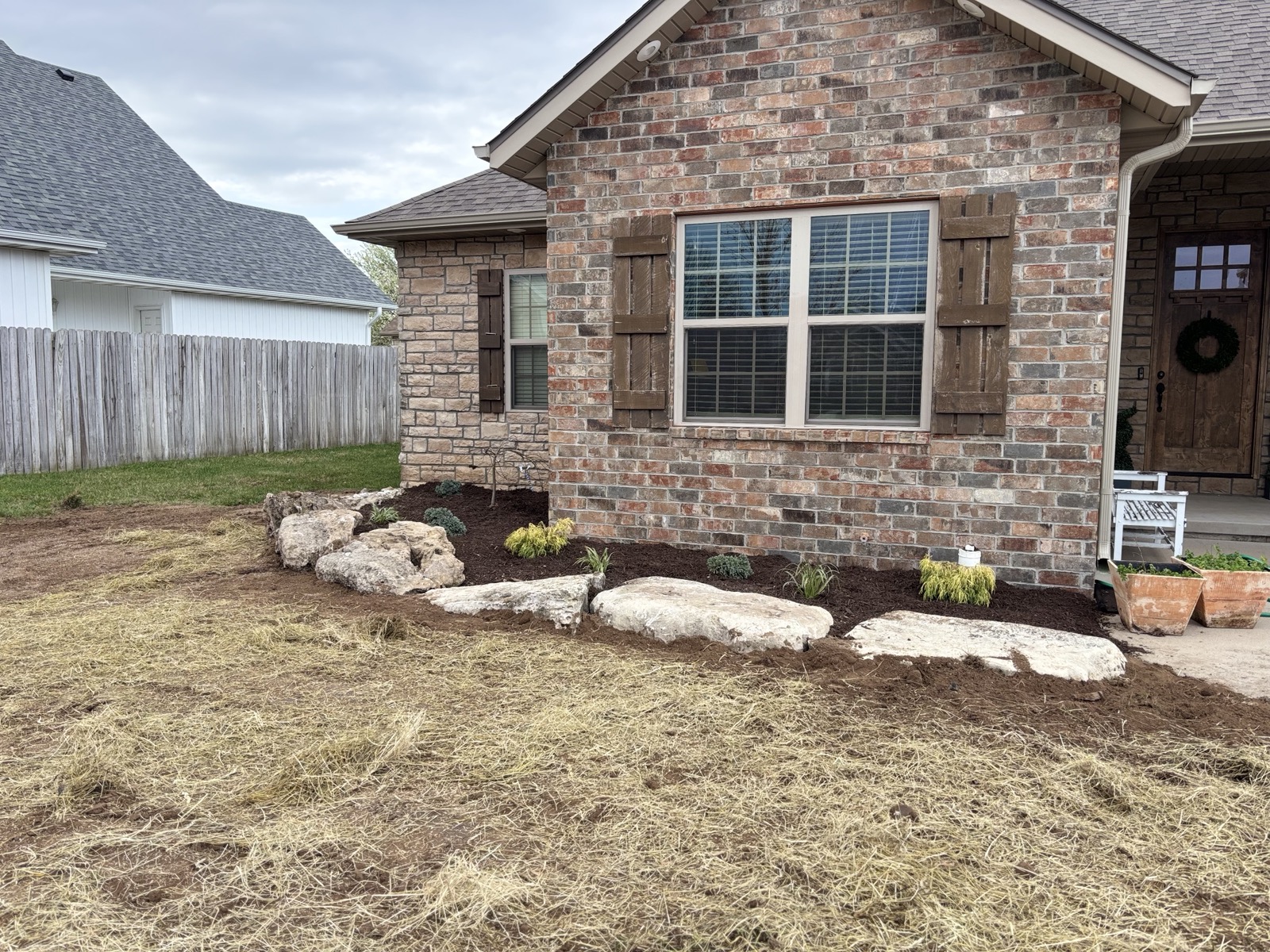 Sharp Edge interlocking paver walkway installation in Branson, MO